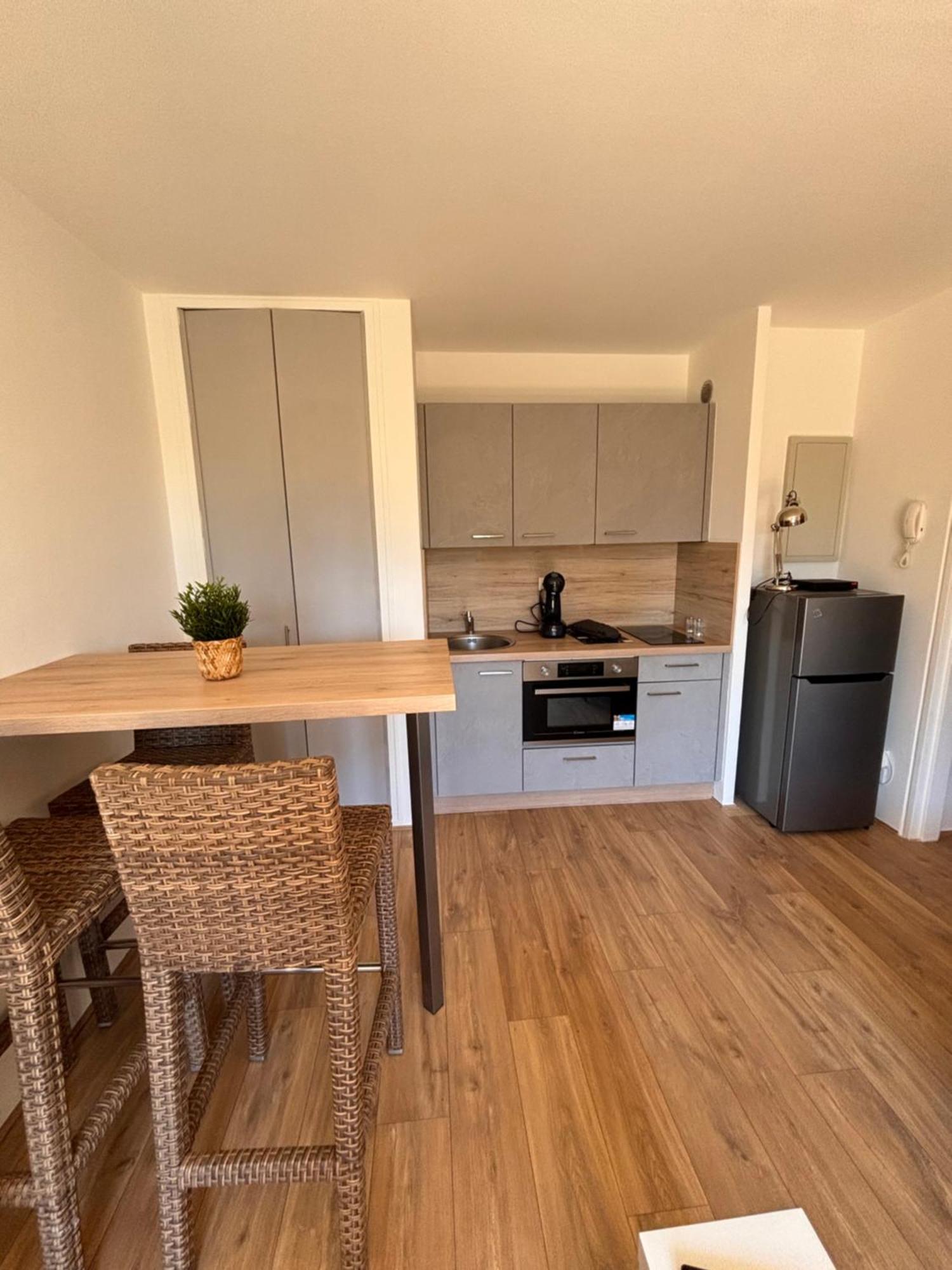 Beau Studio 300 M De La Plage Avec Parking Apartment La Ciotat Exterior photo